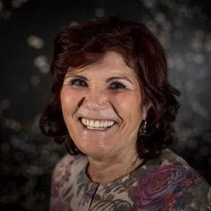 Maria Dolores Aveiro