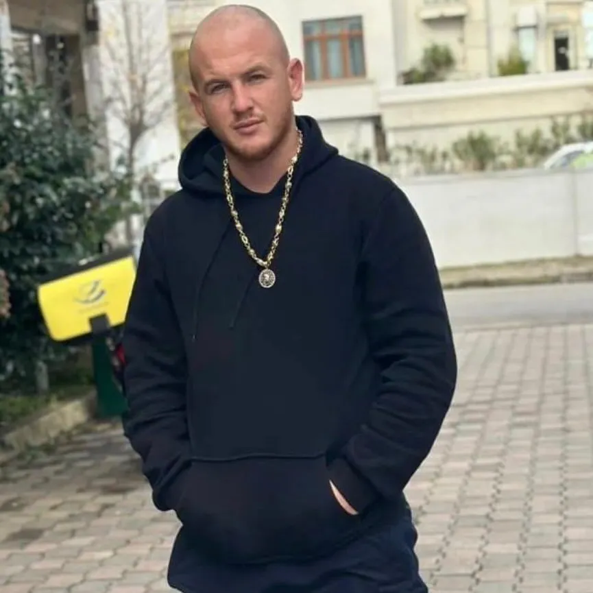 Roxh Dibrani