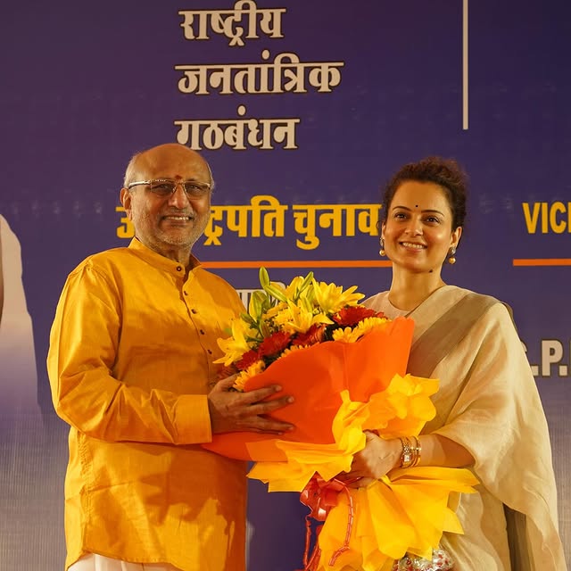 Kangana Ranaut: आज राष्ट्रीय जनतांत्रिक गठबंधन (NDA) के उपराष्ट्रपति पद के सम्मानित उम्मीदवार श्री सी. पी. राधाकृष्णन से भेंट एवं सार्थक