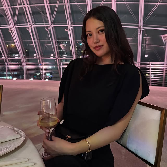 Michelle Choi: #CleDePeauBeautePartner The most beautiful evening at the @cledepeaubeauteus gala 🤍 #keyradianceisyou