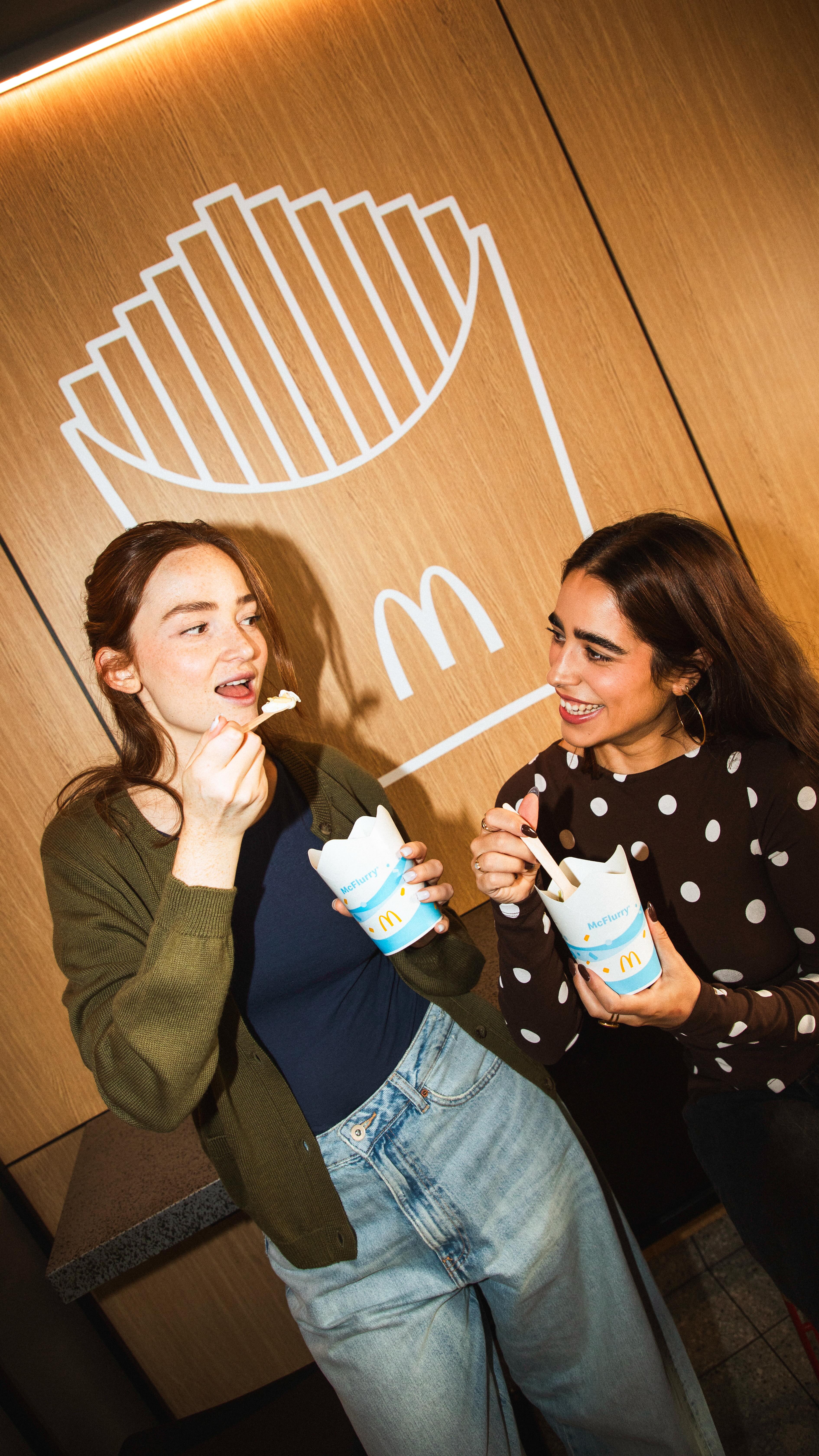 McDonald's España: Un McFlurry siempre entra (y más si es de pistacho)🍦🤌🏼