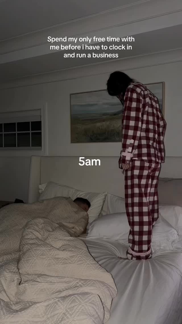 Shelby Sacco: Me at 5am because i know there is no version of me that is successful running multiple businesses / having other jobs an