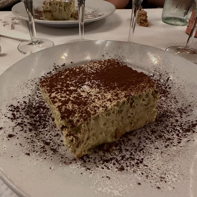 Camille: Coup de food à Paris ❤️🇮🇹 J’ai découvert @sumisurabyciro, un restaurant italien, totalement sans gluten que je ne conn