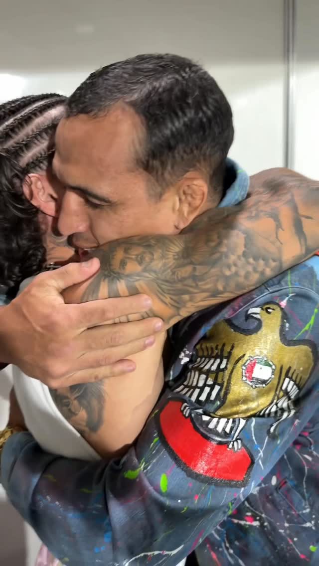 Biel: CHEGAMOS PARA O @fightmusicshow 🐦🔥🙏
Que Deus nos abençoe e proteja!