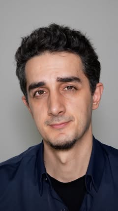 Ruhi Çenet: 🇹🇷 1) Virüslü müyüm?
Sağlık Bakanlığı tarafından yapılan kan, idrar ve tükürük testlerimin sonuçları negatiftir.
2) B