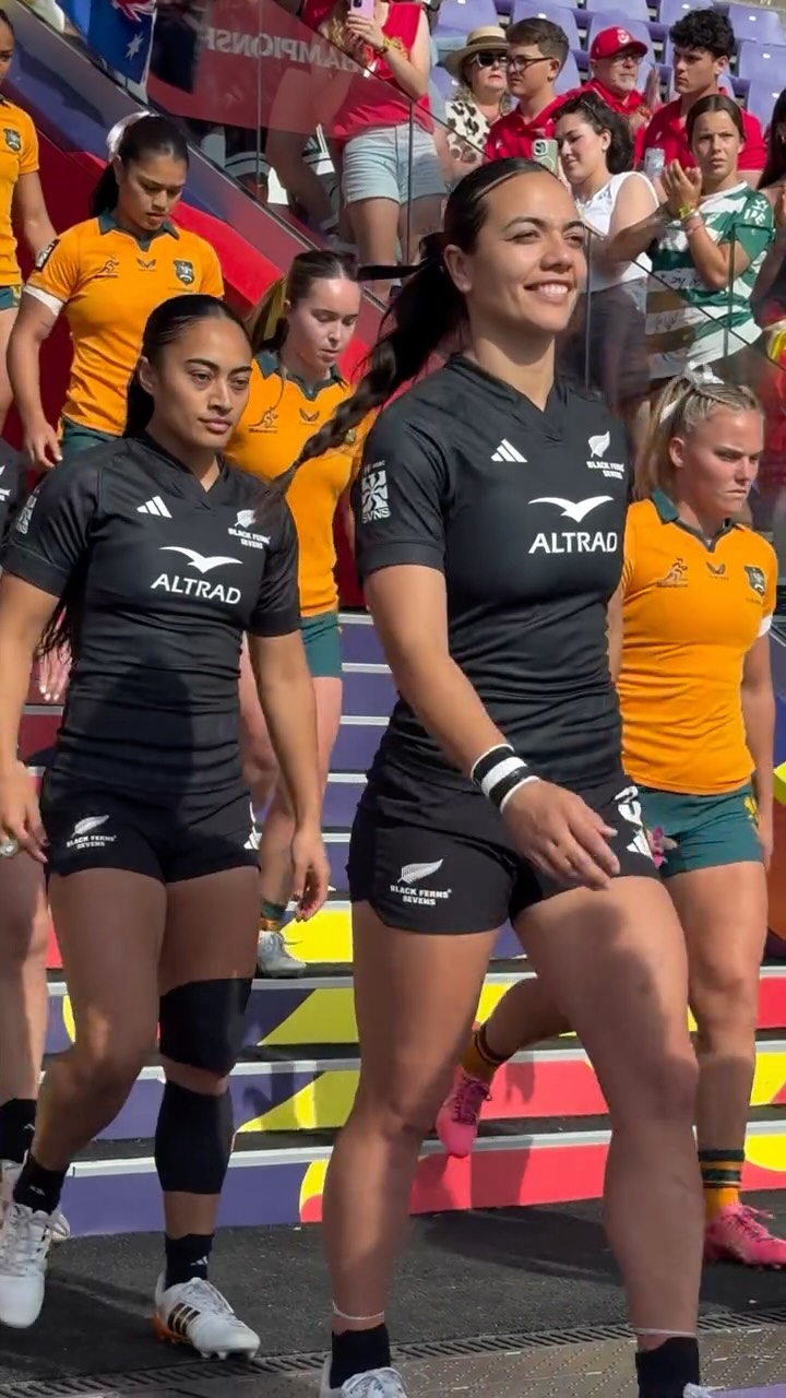 Black Ferns: Here we go! 😤
#BlackFerns7s | #VALLSVNS