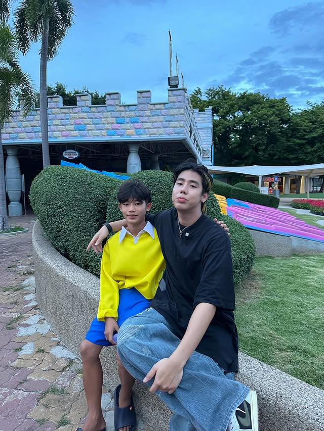 SPD: พารุ่นพี่เด็กวัดเที่ยว กรุงเทพหน่อย 💚😁