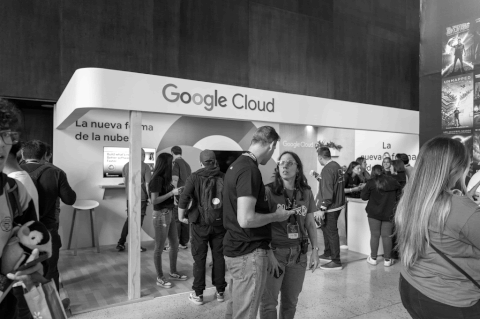 Francisco Solsona: De Santiago a Las Vegas: ¡El poder de la comunidad tech en Chile! 🇨🇱🚀
Cerramos una semana espectacular en Nerdearla