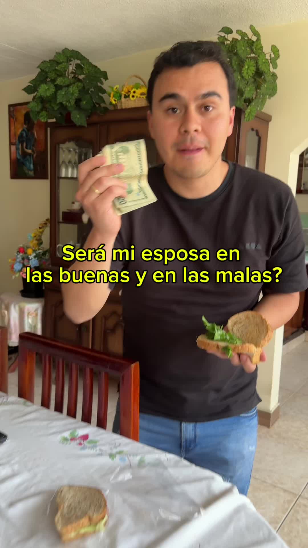 Morenitos: Descubrí si mi esposa estaría conmigo en las malas 💔 #morenitos #longervideos #foryou #parati #fyp #coupleprank