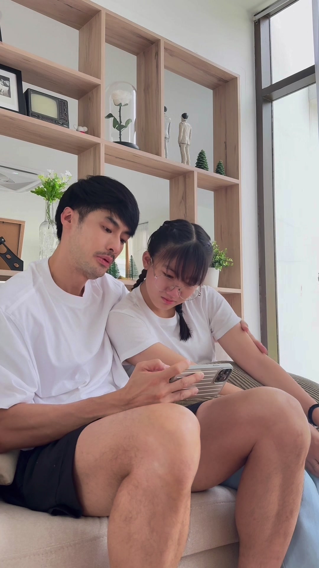 Boy Pakorn: ดูคลิปนี้แล้วคิดถึงแม่เลยครับ 🤍 แม่มักจะเลือกอาหารที่ดีให้ลูกๆเสมอ แค่นี้ก็เหมือนเราได้รับพรที่ดีทุกวันแล้ว รักใครเริ่
