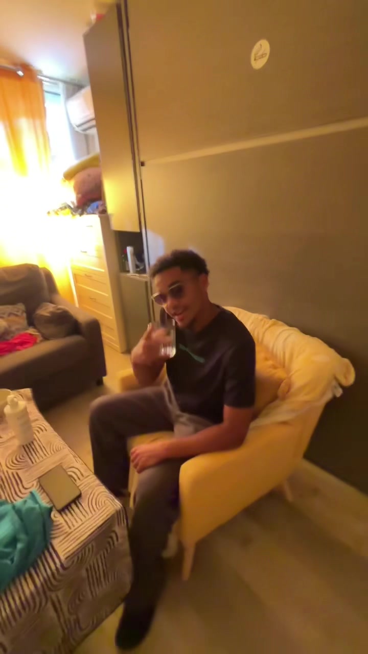 Mathis Lcte: VOIS L’DELIRE 😂 #pourtoii #viralvideos #kln #tourdumonde #l2b @Kln Lossa @L2bgang @Gradur