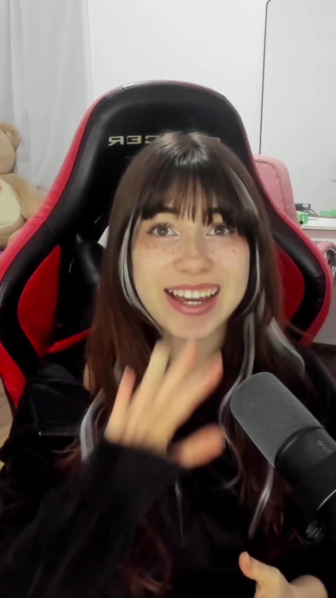 Rochi Castagno: Te animarías a un cambio de look en Corea? 😍 #kpop #corea #korean #kdrama