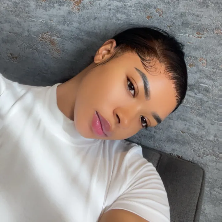 Roseline Afije