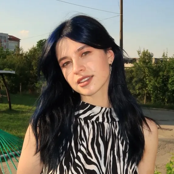 Vîzîi Cristina