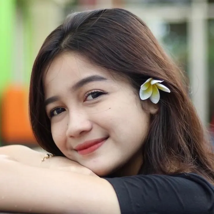Indah Nonnindah