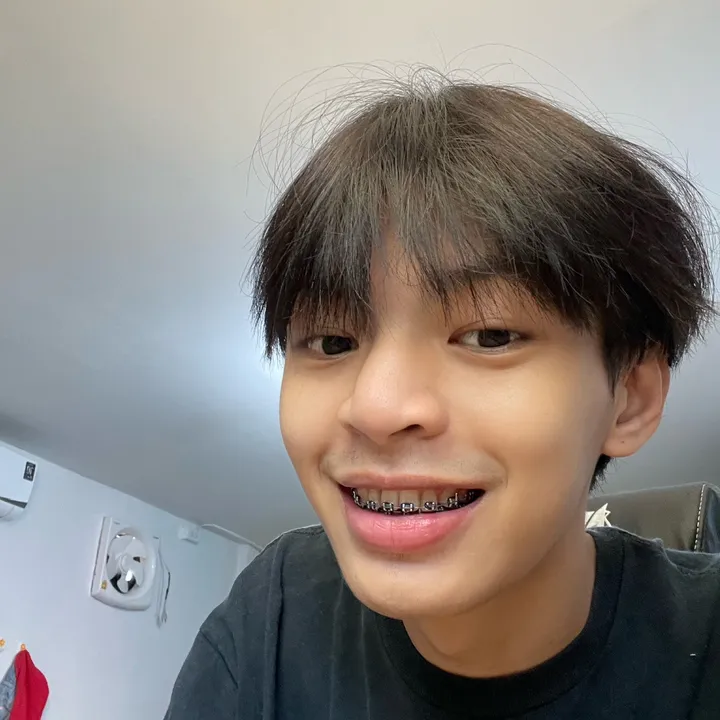 ฟลุ๊คยิ้มหวาน