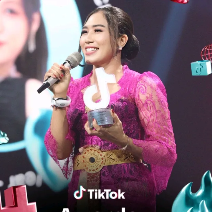 Ni Kadek Astini