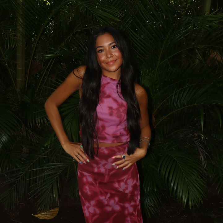 NayVee Nelson