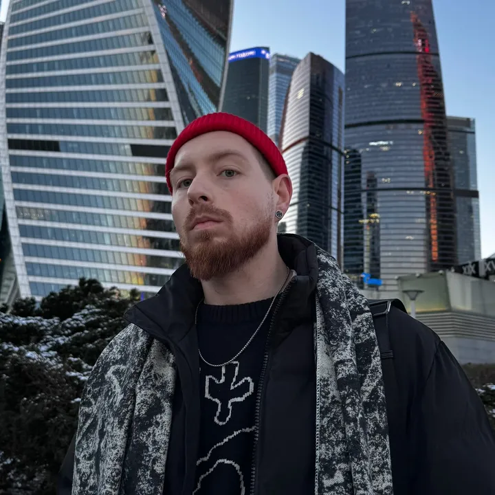 Павел Олегович Гений