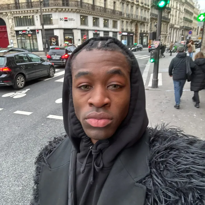 Jonathan Akamz