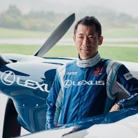 Yoshi Muroya 室屋義秀