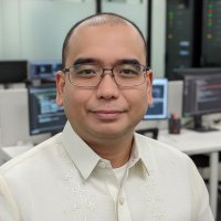 Robert 'Bob' Reyes