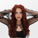 Анжела Шарова